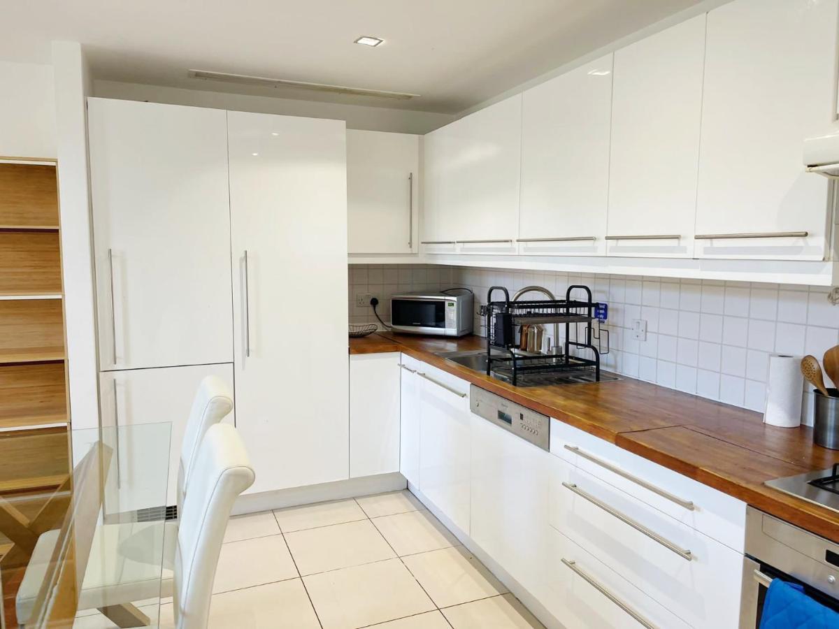 Portobello Dock Canalside Apartment London Luaran gambar