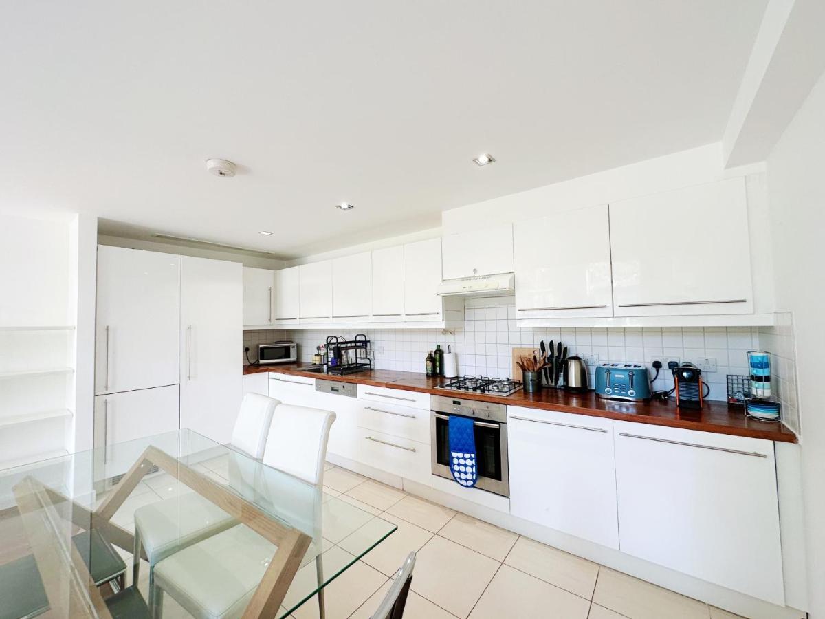 Portobello Dock Canalside Apartment London Luaran gambar