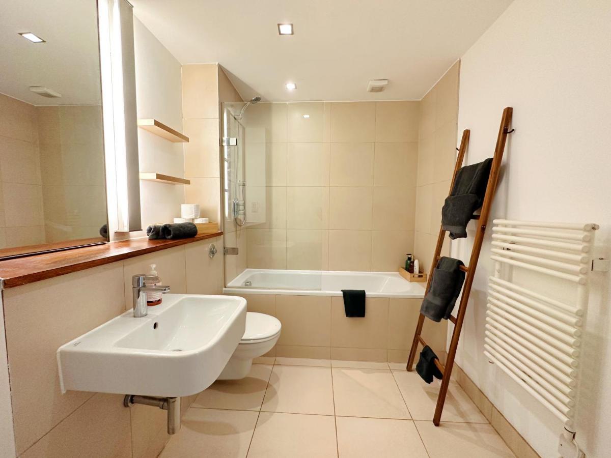 Portobello Dock Canalside Apartment London Luaran gambar